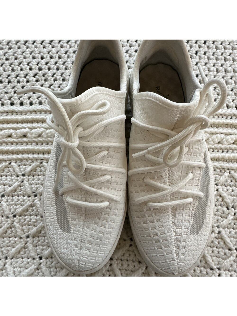 Jambu Women’s Jenny Knit Slip On Sneaker Women’s Size 6M White